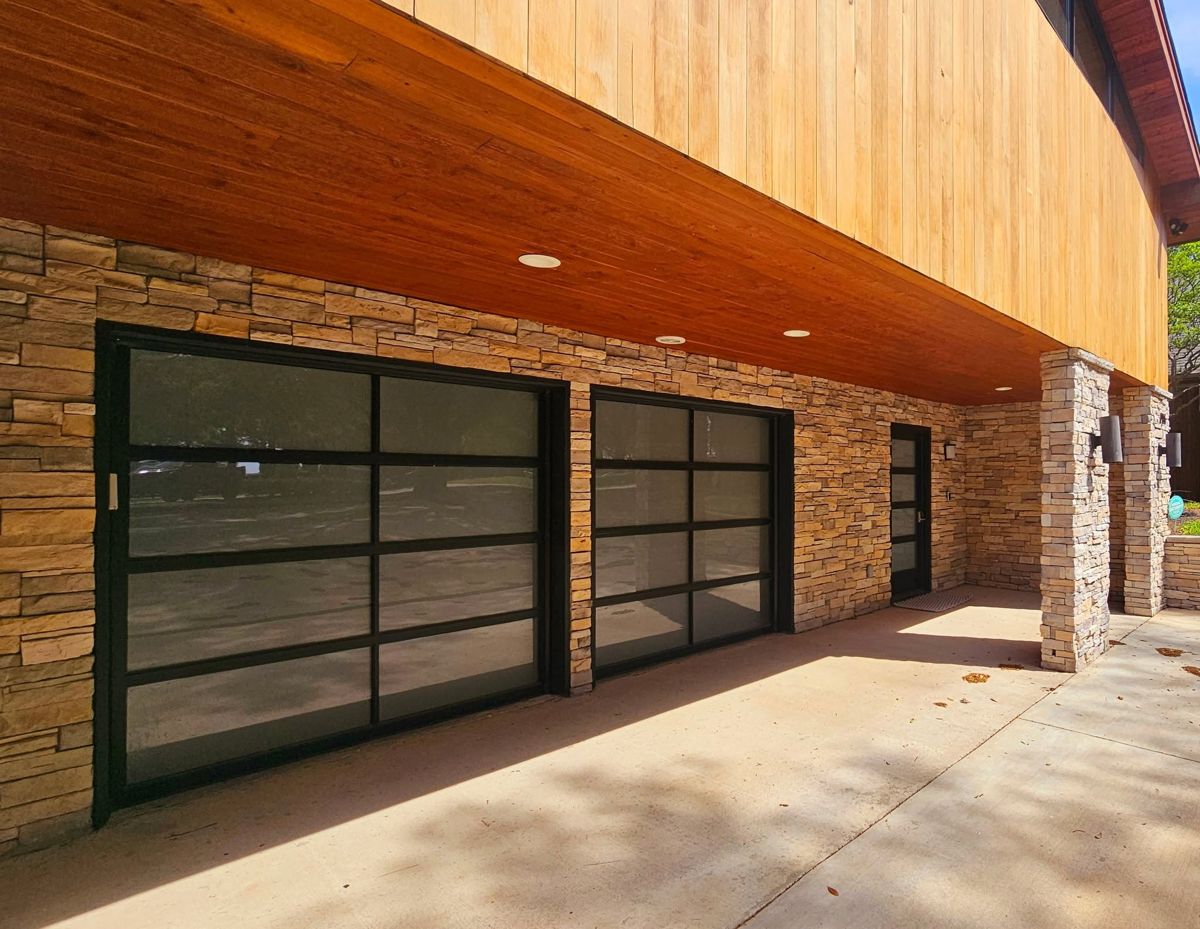 Full-view glass doors